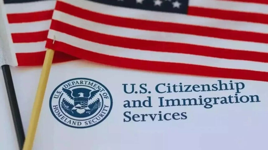 USCIS का बड़ा खुलासा: ग्रीन कार्ड और नागरिकता की पुरानी जांच थी ‘अपर्याप्त’, बैन पर लगातार नजर